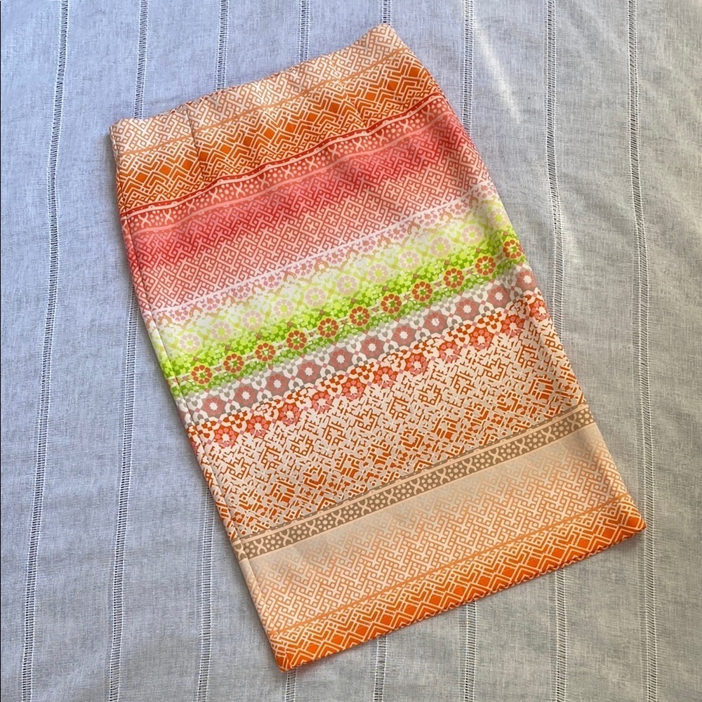 Cato NWOT Tropical Pencil Midi Skirt. - Picture 3 of 10